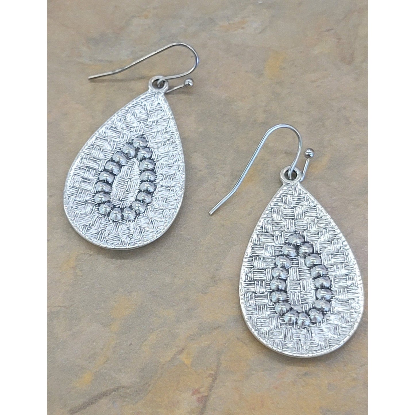 Tear drop dangle earrings women's lightweight earrings w beautiful color