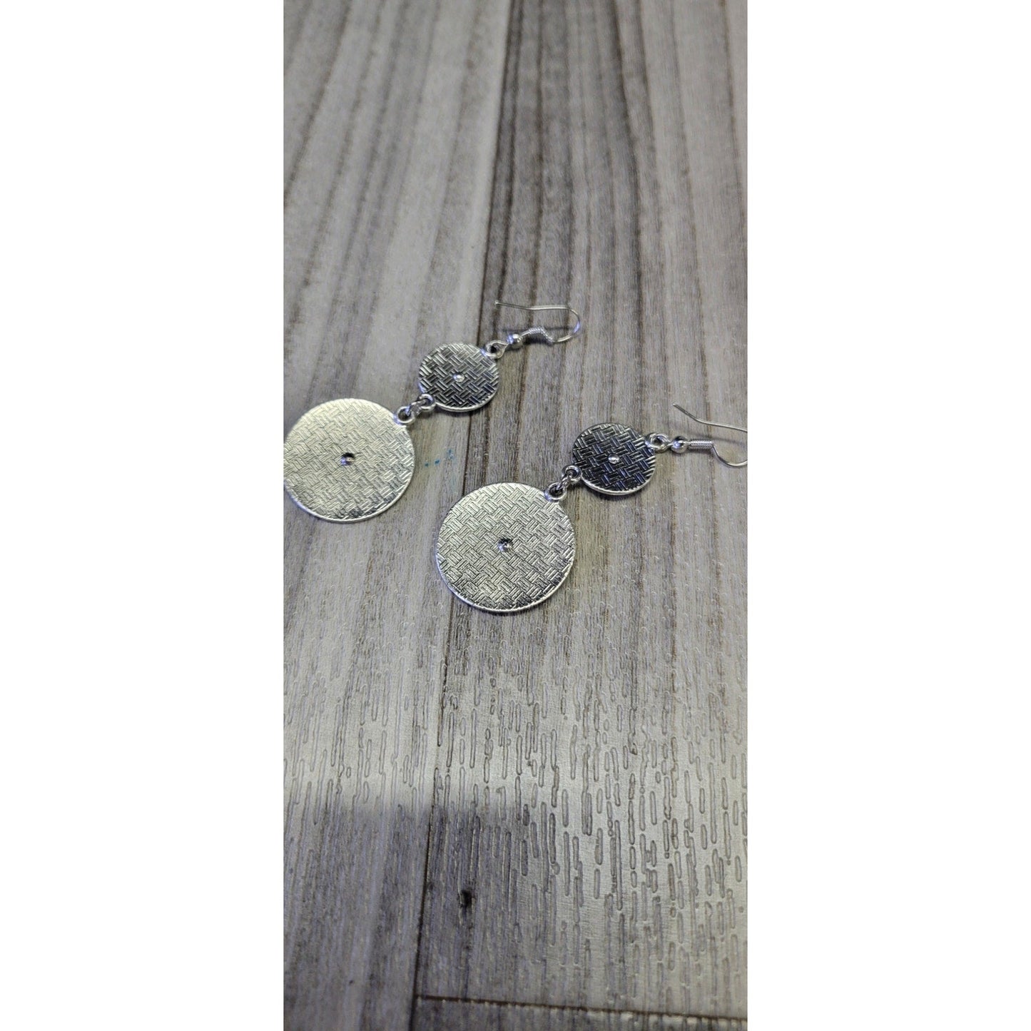 Light weight multi color 2 circle earrings