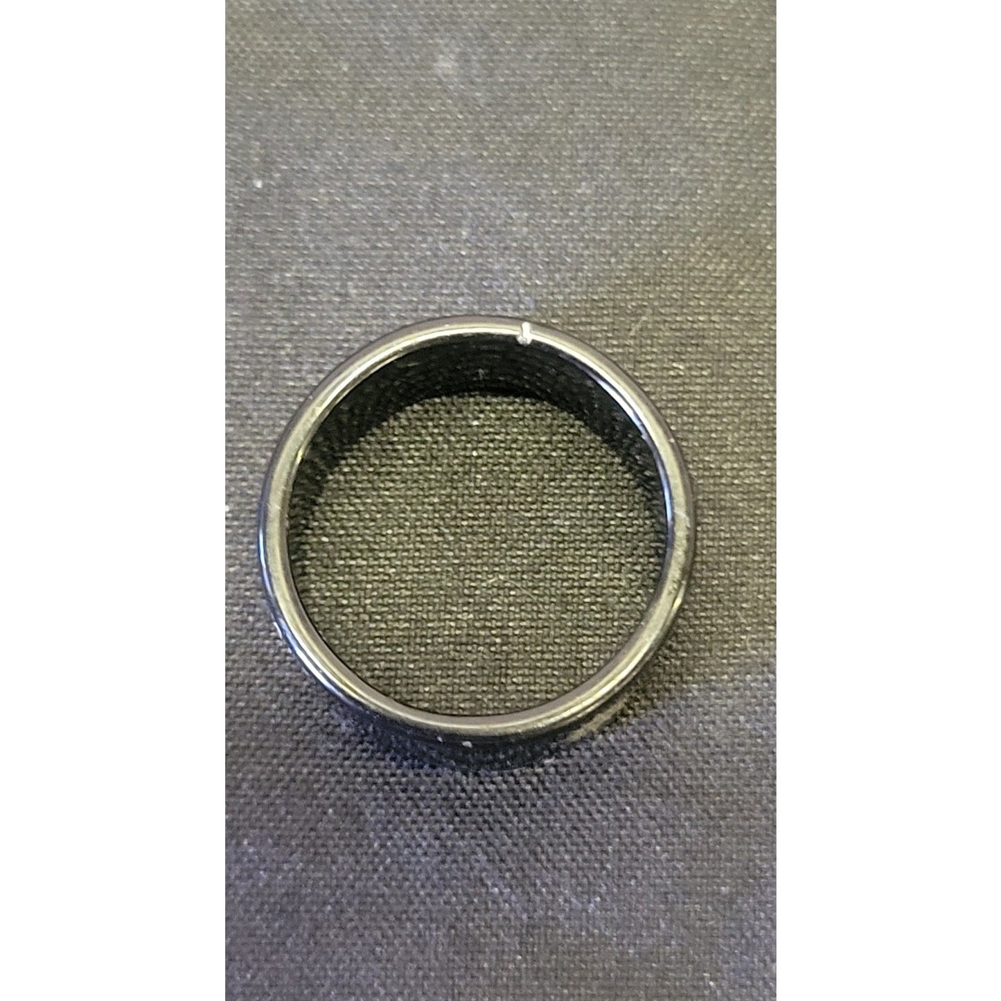 Size 6 1/2 stainless steel unisex ring